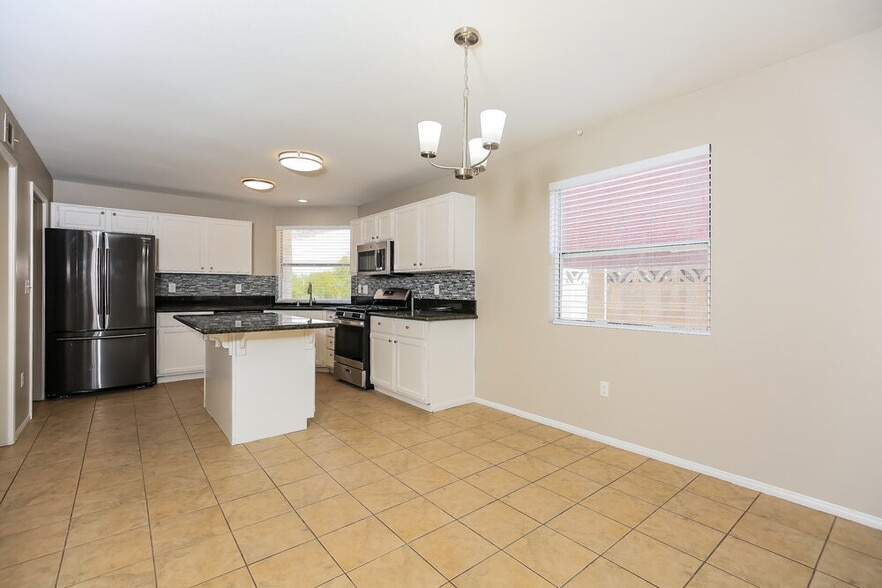 Building Photo - 7853 Cherry River Dr