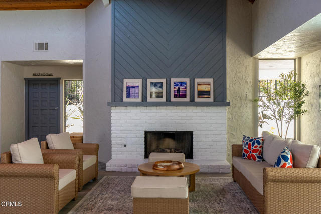 Building Photo - 835 Casmalia Ln