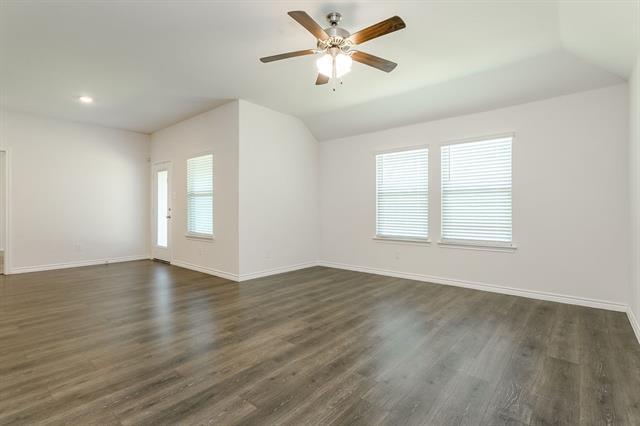 Building Photo - 406 Saddle Club Way