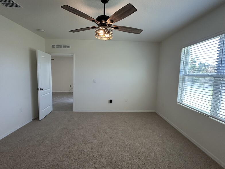 Building Photo - 1356 Cork Dr