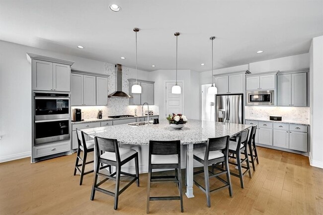 Building Photo - 4809 Serene Hills Dr