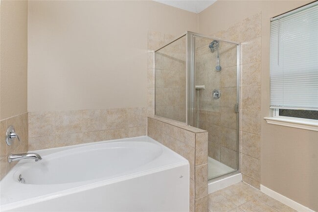 Building Photo - 9104 N Green River Dr