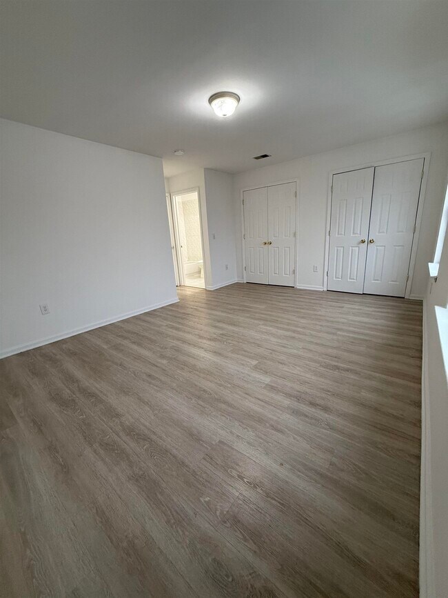 Building Photo - 36 Jewett Ave