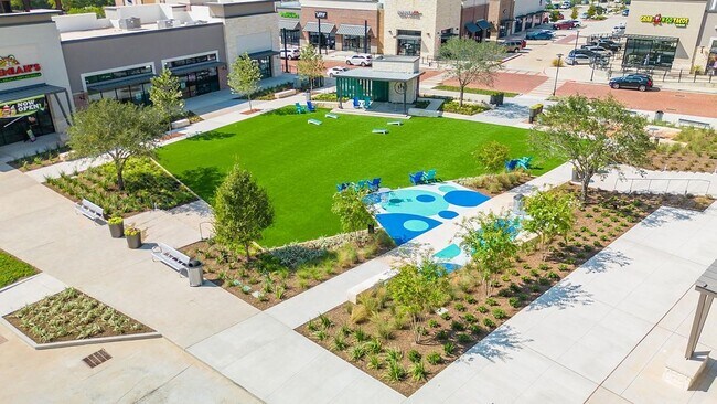 Building Photo - 208 Forest Peak Way