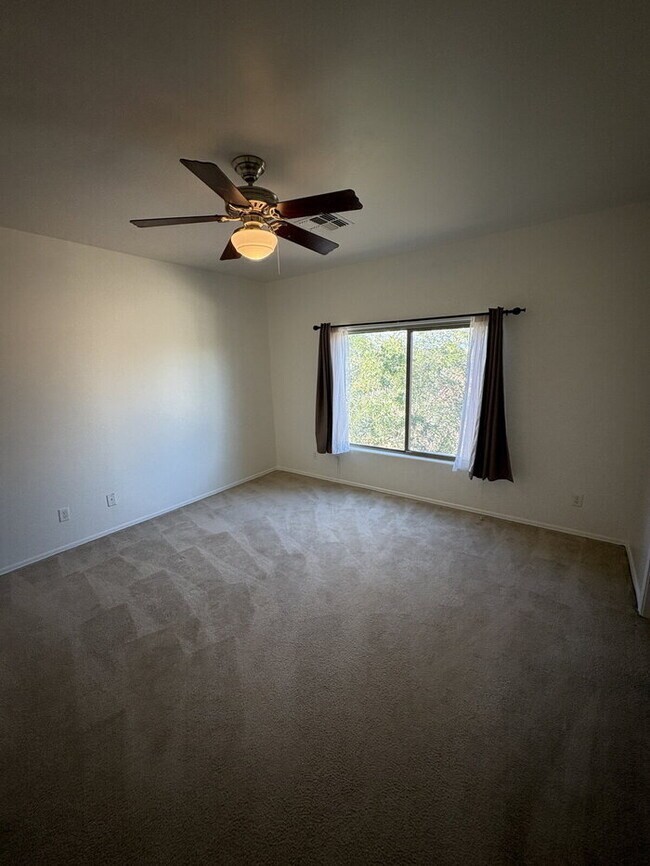Building Photo - Rancho Sahuarita
