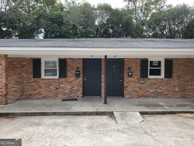 Building Photo - 320 Coney St