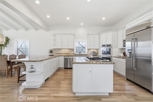 Building Photo - 1738 Manhattan Ave