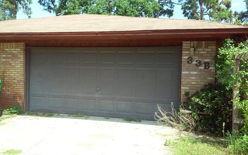 Building Photo - 33 5th Ave