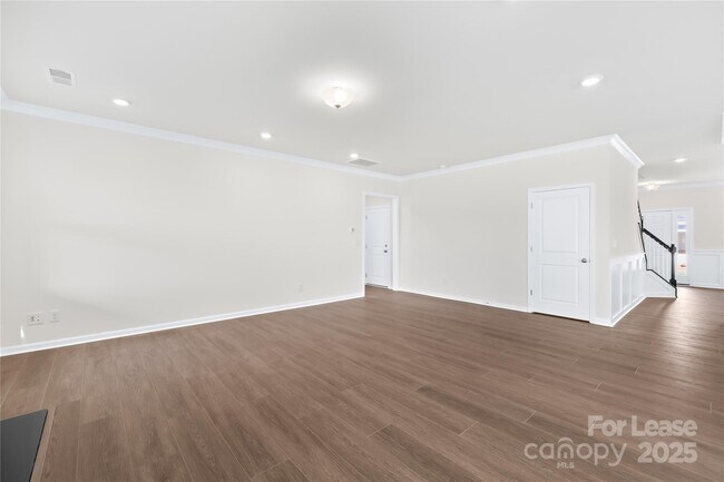 Building Photo - 9008 Catboat St