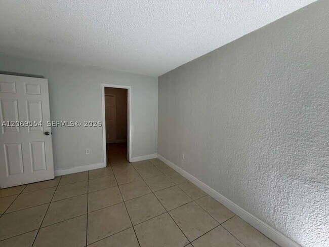 Building Photo - 1800 Sans Souci Blvd