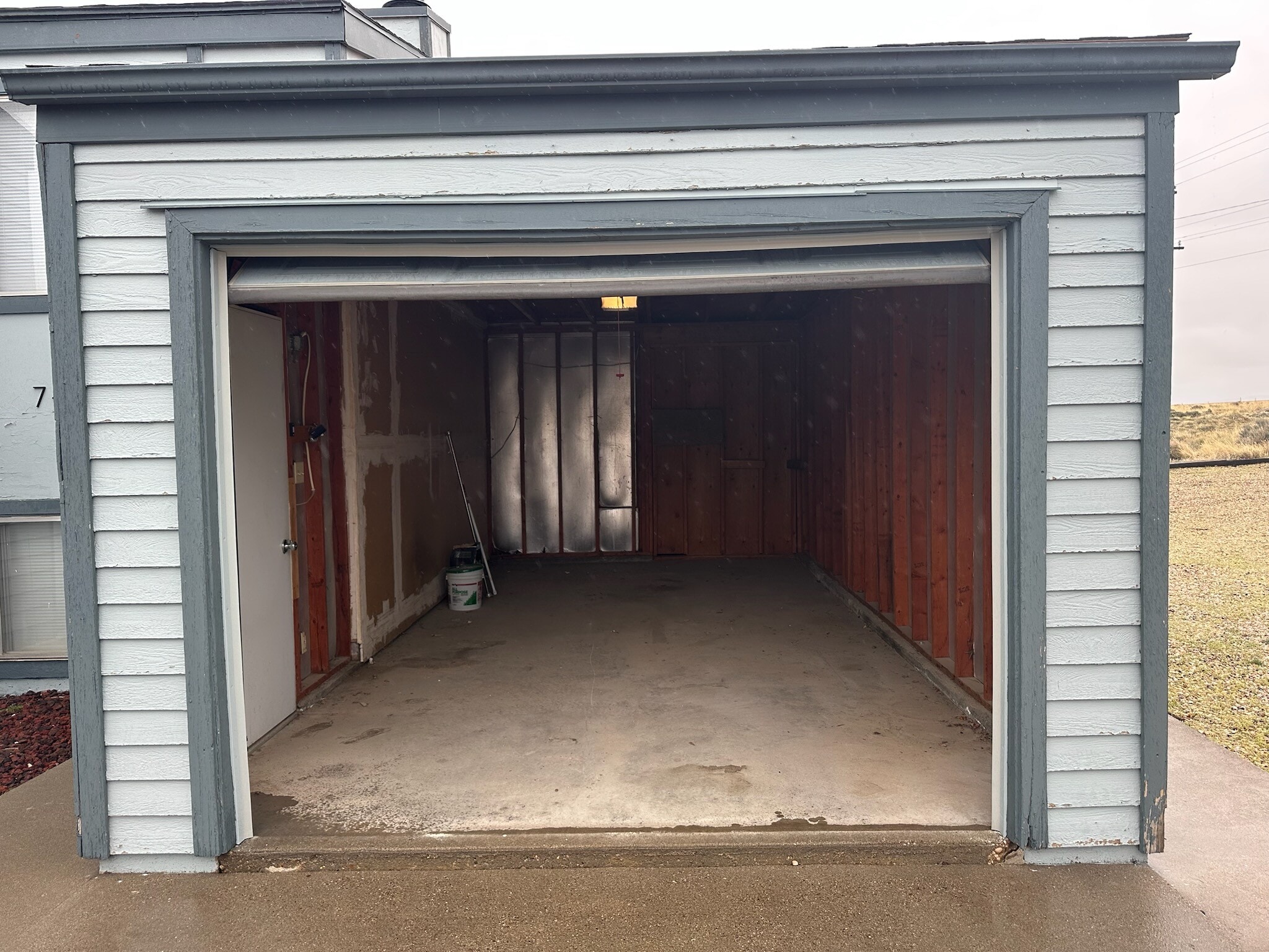 Building Photo - 711 Miller Ct