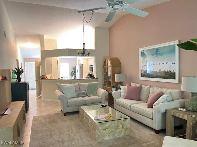 Building Photo - 853 Tanbark Dr