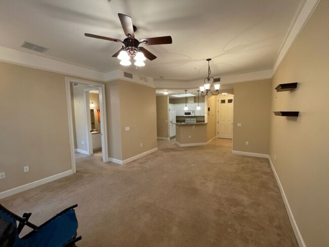 Primary Photo - Lovely 2 Bedroom Condo in Jackson Square