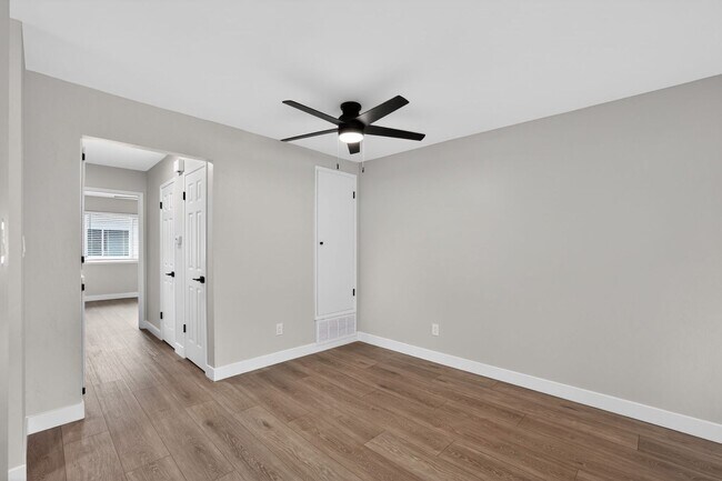 Building Photo - CITRUS HEIGHTS - Gorgeous Renovated Condo - All Brand New!