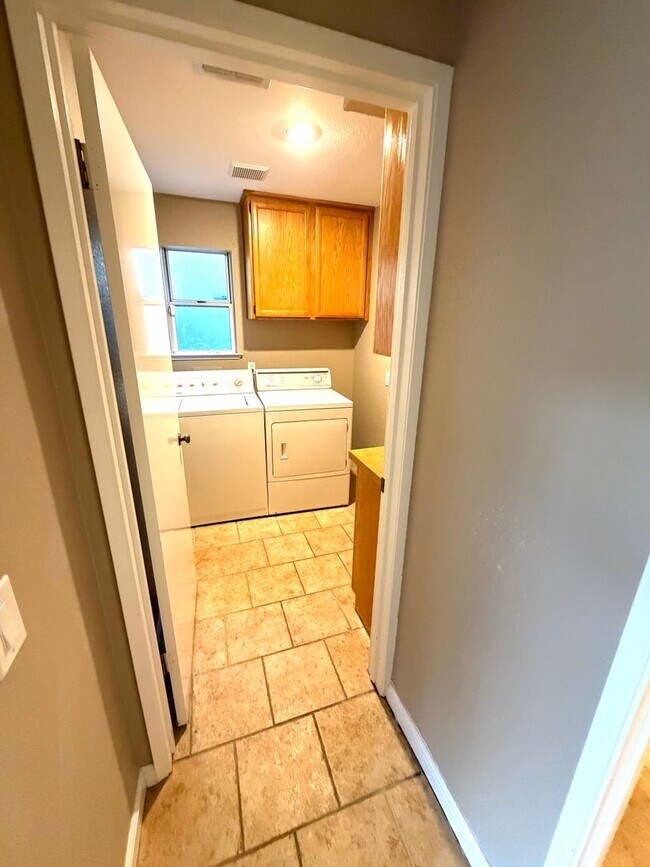 Building Photo - Beautiful 2-Story Home in the highly sought after Stanford Ranch community!