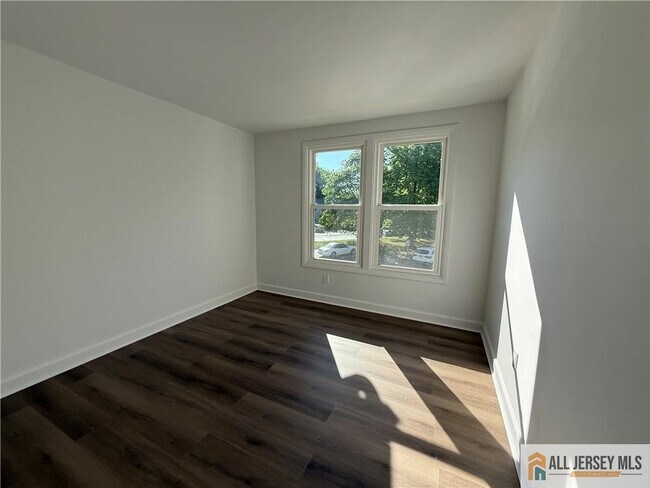 Building Photo - 53 Cottonwood Ct