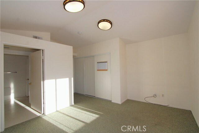 Building Photo - 10770 Deerfield Dr