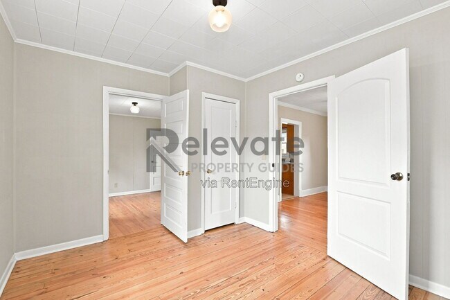 Building Photo - 1425 Dinwiddie Ave