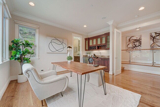 Building Photo - 140 Emerald Estates Ct