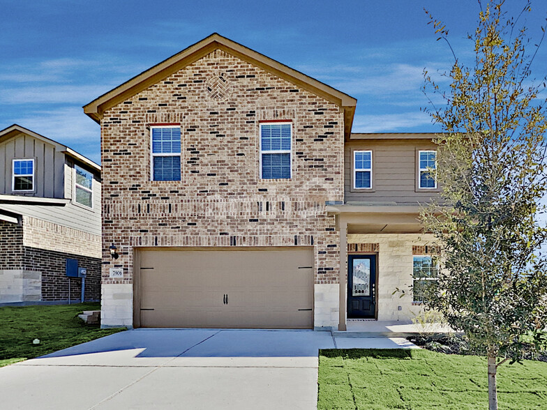 Primary Photo - 7906 Cactus Plum Dr
