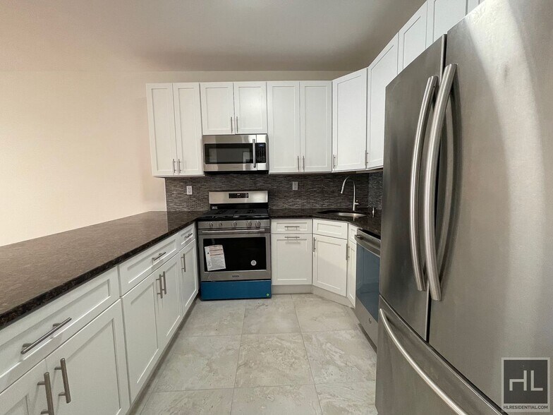 Building Photo - 31-26 12 STREET