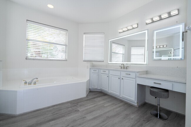 Building Photo - 3774 Eagle Isle Cir