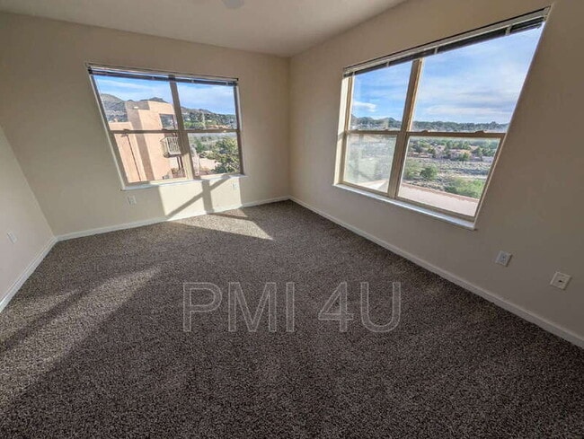 Building Photo - 511 Eugene Ct SE