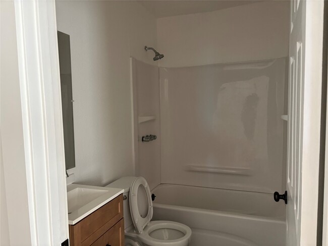 Building Photo - 9210 E Ave O