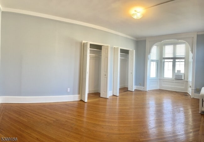 Building Photo - 301 W Blackwell St