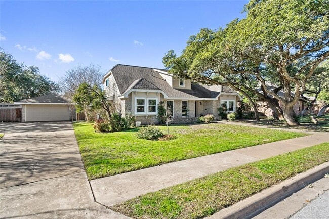 Building Photo - 6906 One Oak Rd