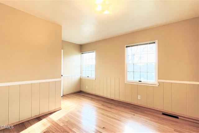 Building Photo - 337 Knight Way