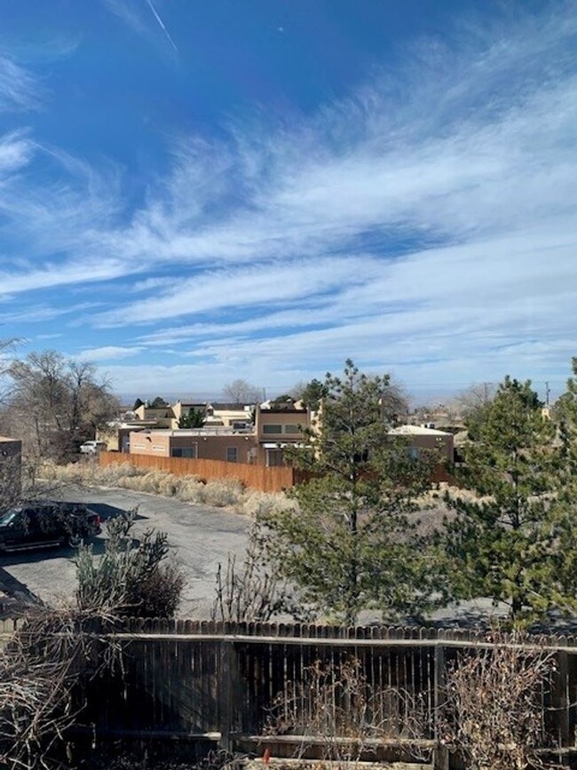 Building Photo - Sandia Heights 2/BD 2/BA 2/Story 1/CG