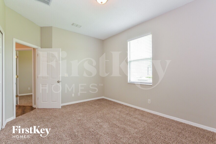 Building Photo - 10020 Savannah Bluff Ln