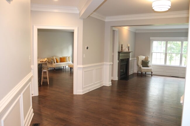 Building Photo - 16844 Panorama Dr