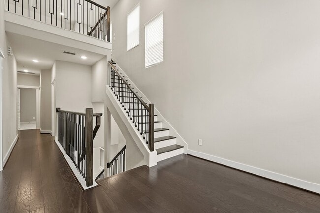 Building Photo - 10972 Hewitt Cliff Ln