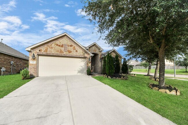 Building Photo - 2439 Dark Elm Dr