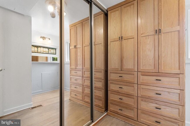 Building Photo - 15729 Holly Grove Rd