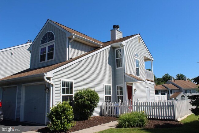 Building Photo - 543 Cedar Hollow Dr