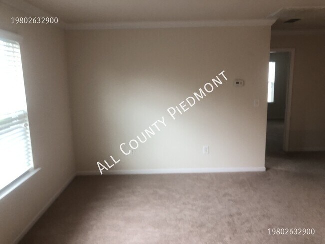Building Photo - 7711 Kelburn Ln