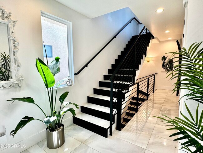 Building Photo - 3107 N 70th St
