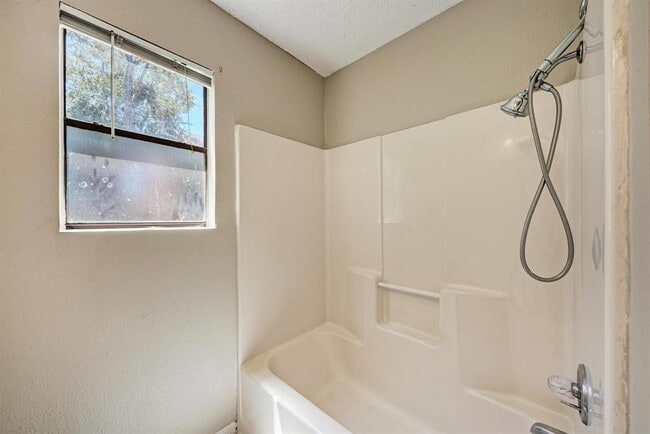 Building Photo - 12408 Deer Falls Dr