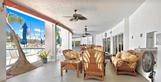 Building Photo - 2731 NE 14th Street Causeway