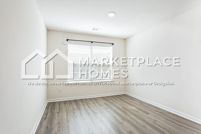 Building Photo - 3005 Westpoint Cir