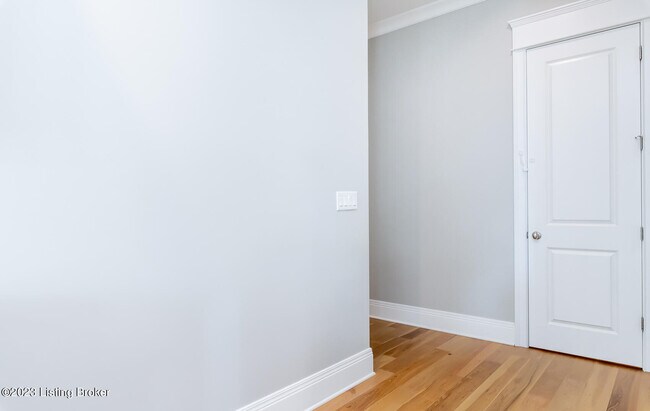 Building Photo - 10400 Meeting St