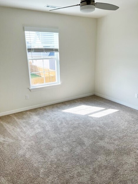 Building Photo - 5805 SW Teppee Ave