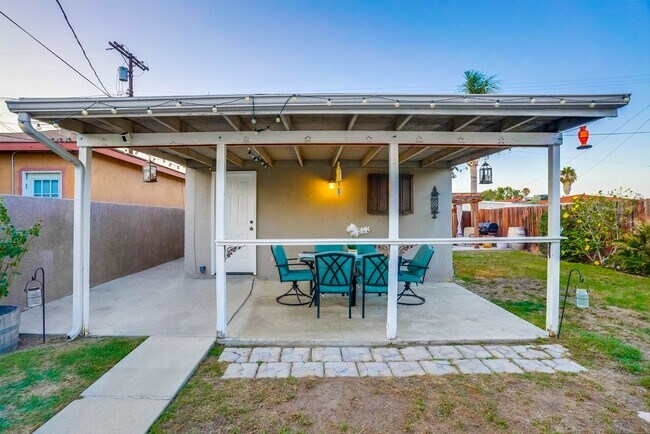 Backyard with covered Patio - 1340 W 3rd St