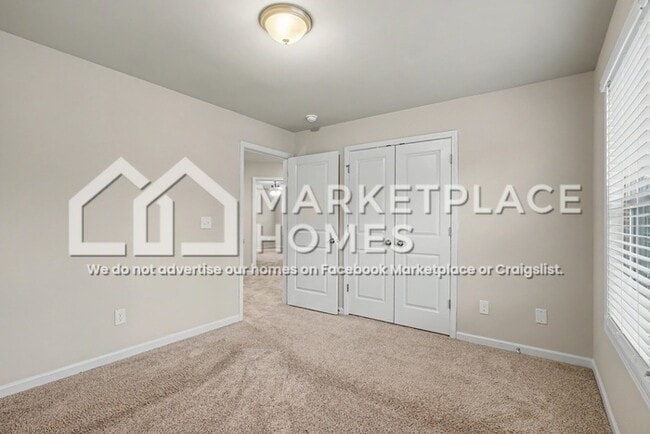 Building Photo - 215 W L Miller Dr