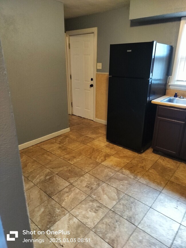 Building Photo - 5640 Sapphire Ave