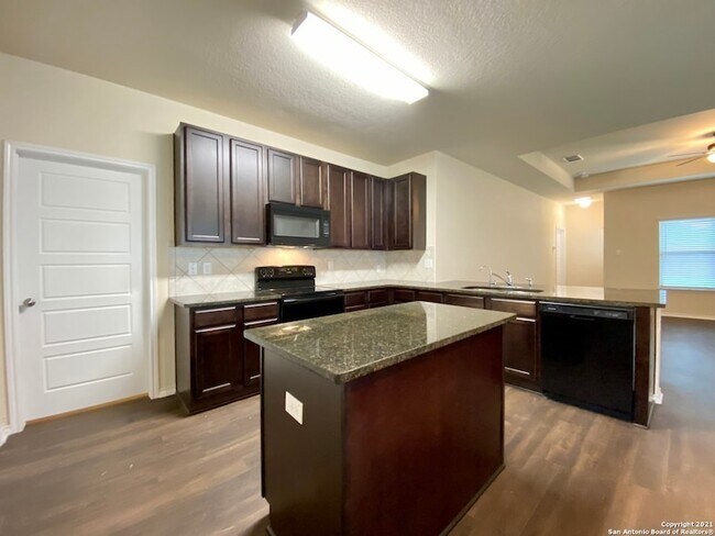 Building Photo - 491 Hunters Rnch E