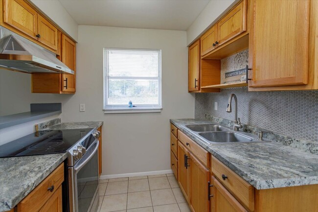 Building Photo - Charming 3-Bedroom Single-Family Home with Large Yard in Sanford — $1,697/month